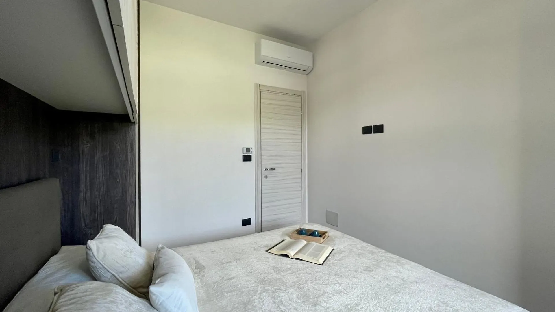 Il Gabbiano Bilocale Con Piscina, Garage E A/C. Apartment Loano