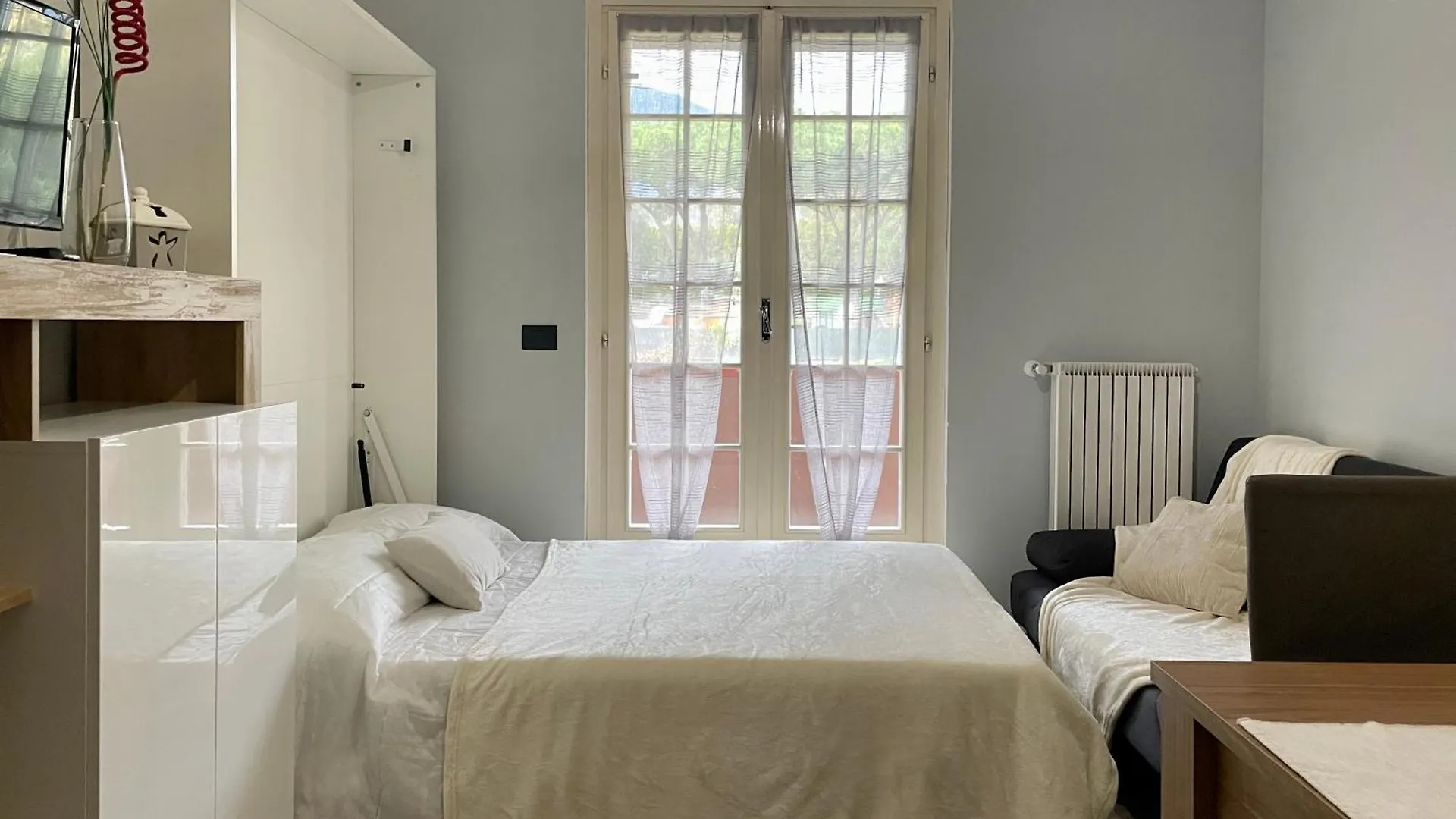Il Gabbiano Bilocale Con Piscina, Garage E A/C. Apartment Loano