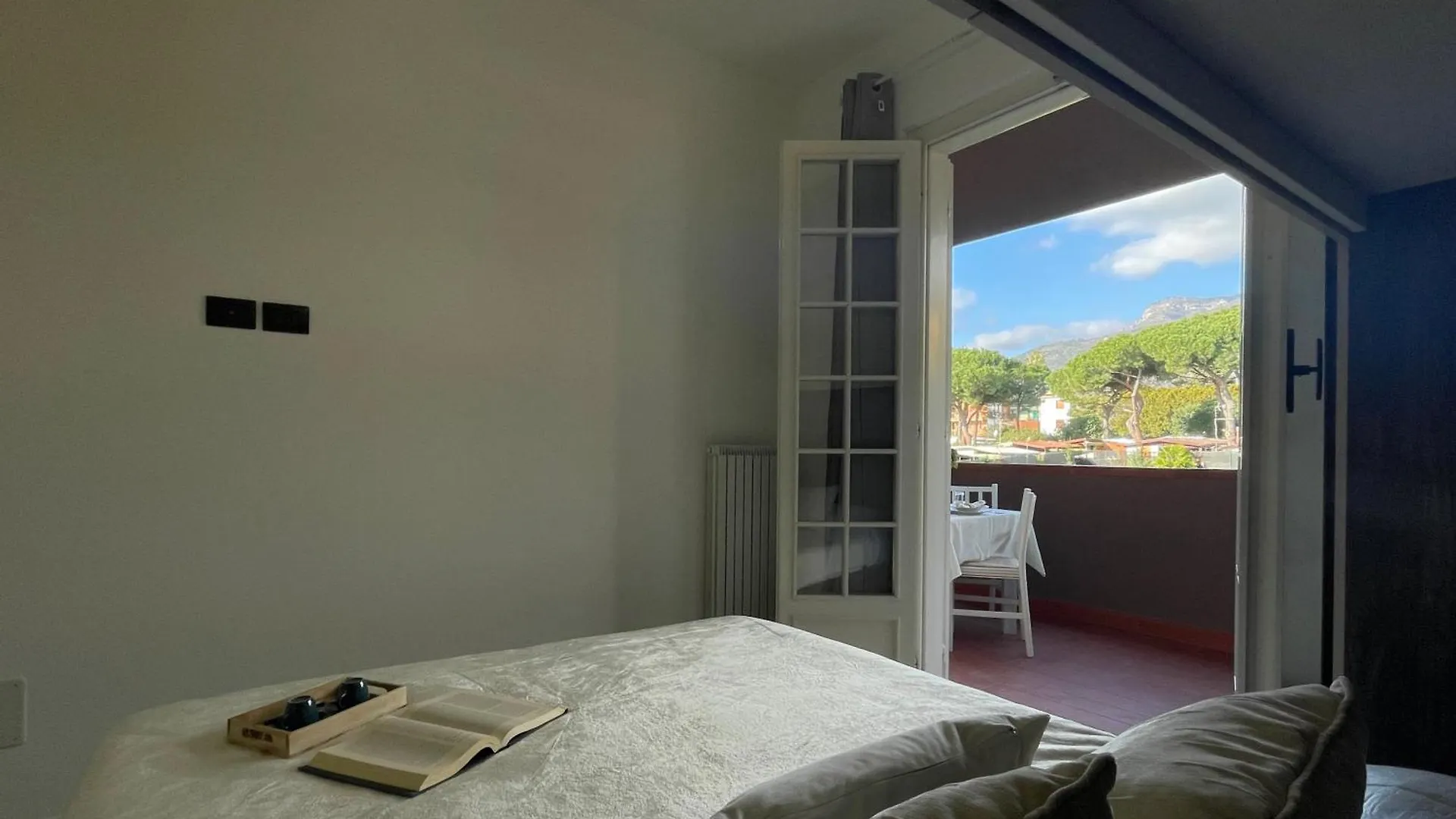Il Gabbiano Bilocale Con Piscina, Garage E A/C. Apartment Loano
